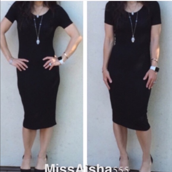 💥💥Black Midi textured dress ONE HOUR SALE - Picture 3 of 4