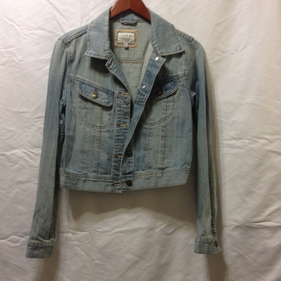Forever 21 light wash jean jacket - Picture 1 of 4