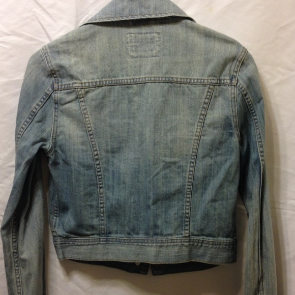 Forever 21 light wash jean jacket - Picture 4 of 4