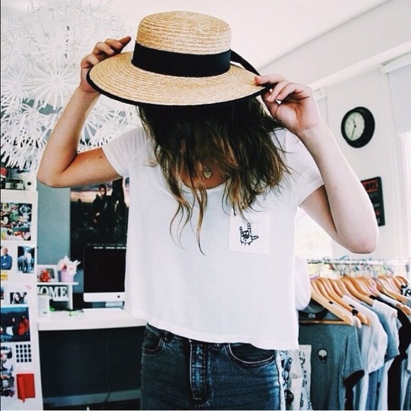 Brandy Melville Tops - Brandy Melville tee shirt
