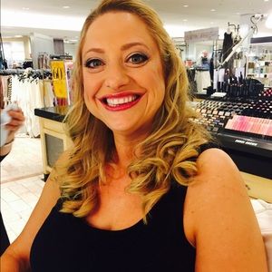 Meet your Posher, Nancy