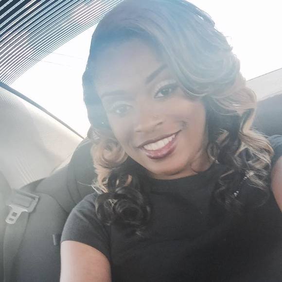 Meet your Posher, Teneka