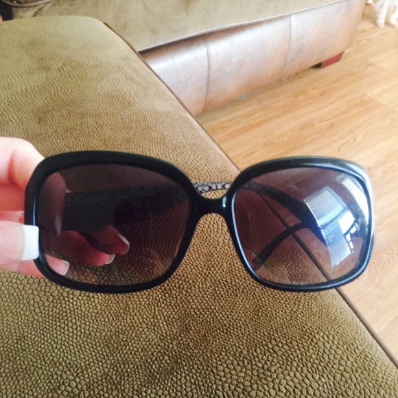 Auth coach sunglasses