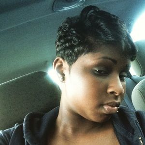 Meet your Posher, Lakeisha