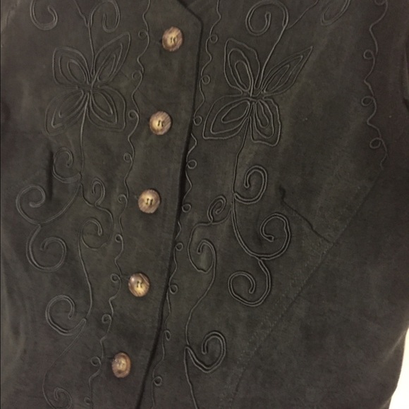 Accented Vest - Picture 2 of 2
