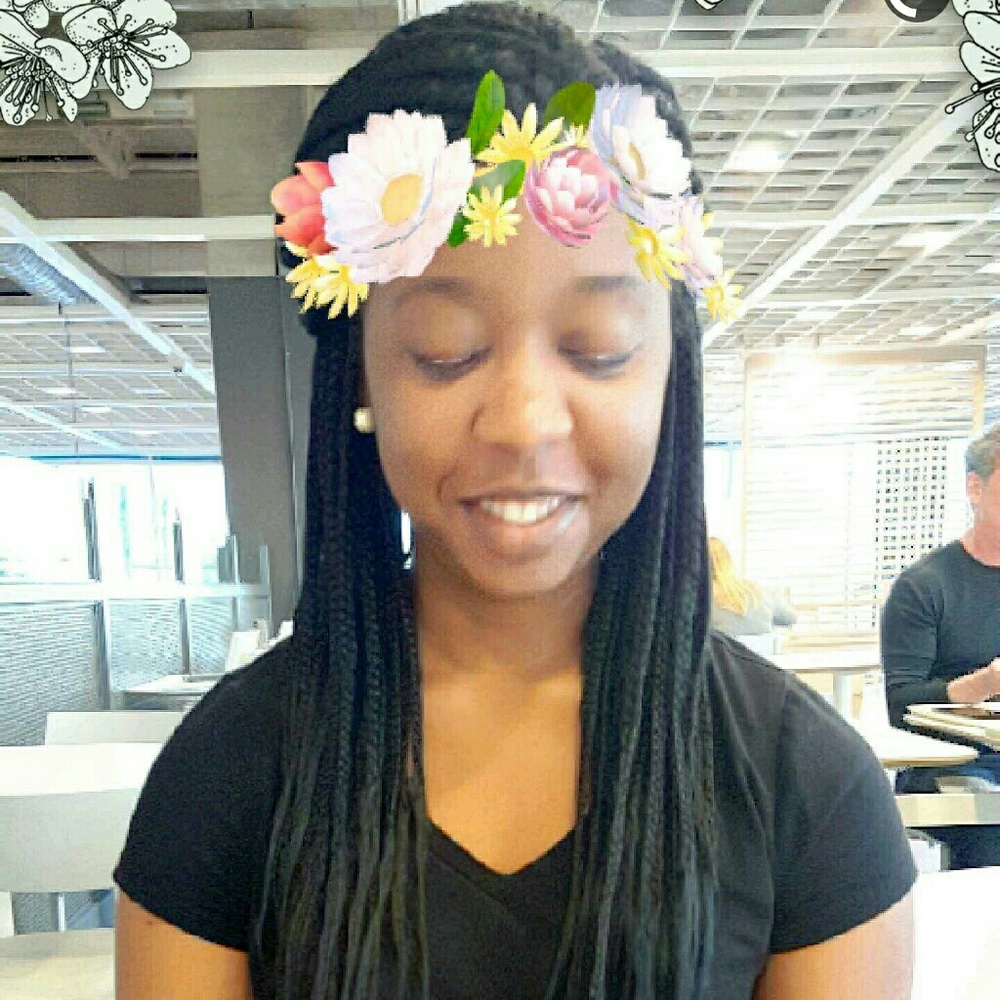 Meet your Posher, Maya