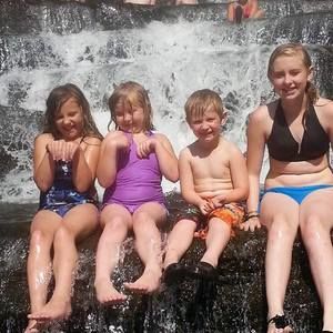 Meet your Posher, Melissa