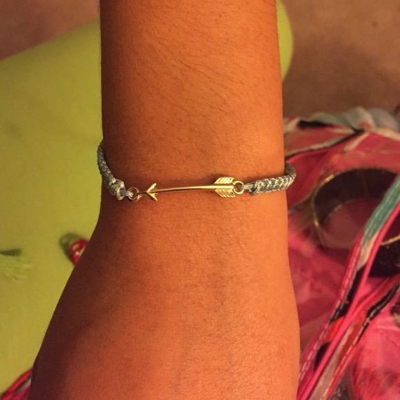 Gold Arrow Bracelet