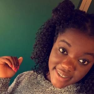 Meet your Posher, Luna