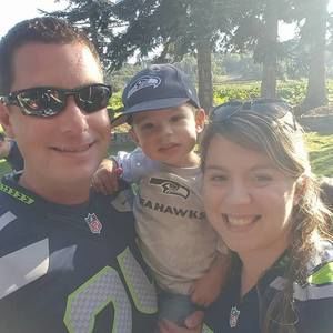 Meet your Posher, Nicole