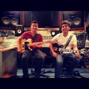 Meet your Posher, Casey