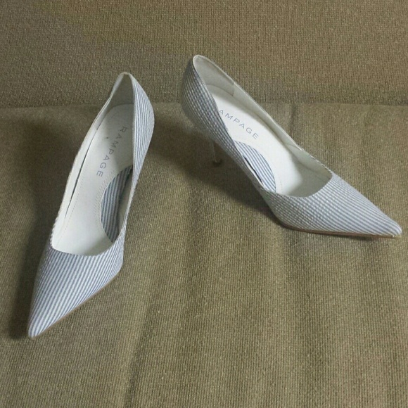 Shoe