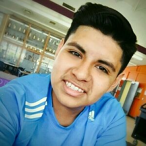 Meet your Posher, Luis