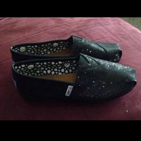 Toms