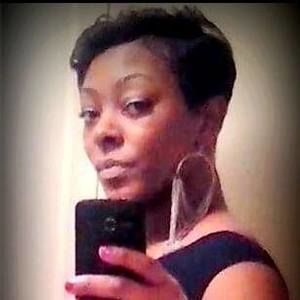 Meet your Posher, Monique