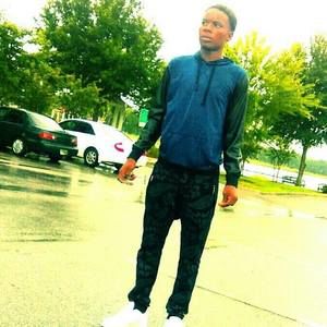 Meet your Posher, Louis