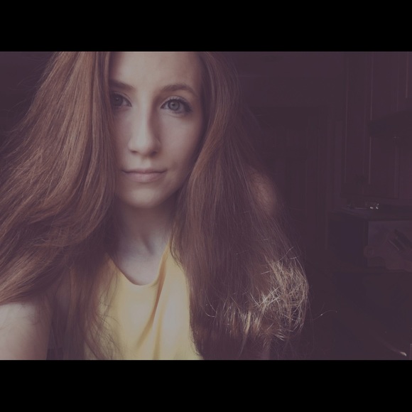 Meet your Posher, Erin - Picture 2 of 2