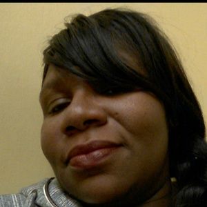 Meet your Posher, Yolanda