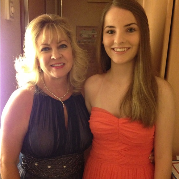 Meet your Posher, Kelly - Picture 3 of 4