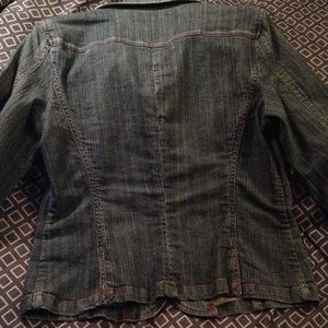 Additional pic of back of denim blazer.