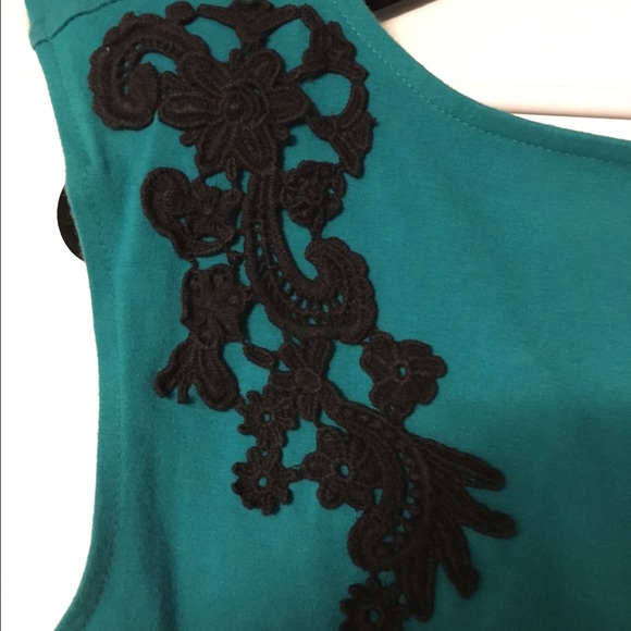 🎉HOST PICK🎉MOTEL ROCKS 👗 Blue Embroidered Dress - Picture 4 of 7