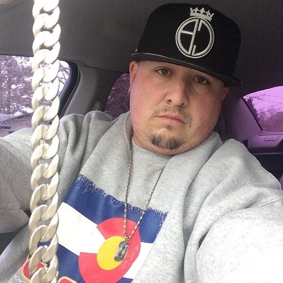 Meet your Posher, Gilbert - Picture 1 of 1