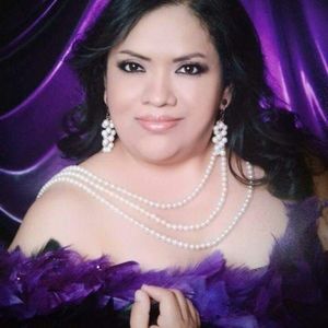 Meet your Posher, Yesenia