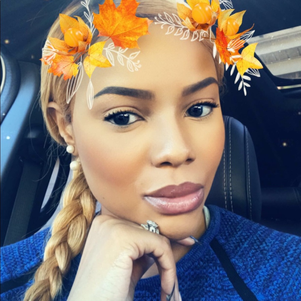 Meet your Posher, Renee