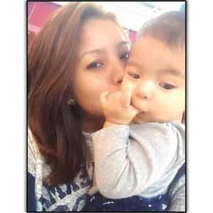 Meet your Posher, Roxana