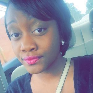 Meet your Posher, Brittney