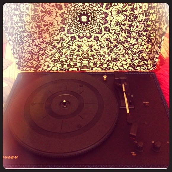 Crosley Portable Record Player. Great condition!!