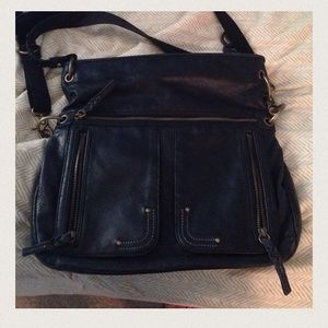 LEATHER CROSSBODY