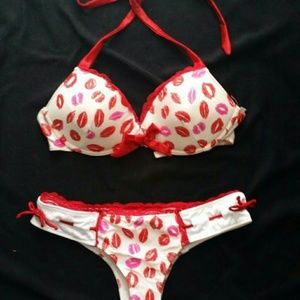 4xBikinis Beach Bunny Swimwear Bikini monokini