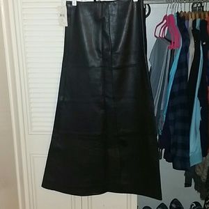 BNWT BCBG Long black leather skirt size 6