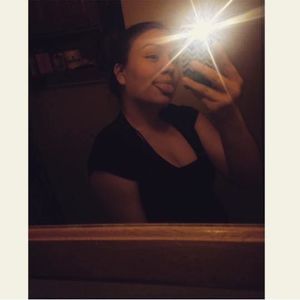 Meet your Posher, Cierra