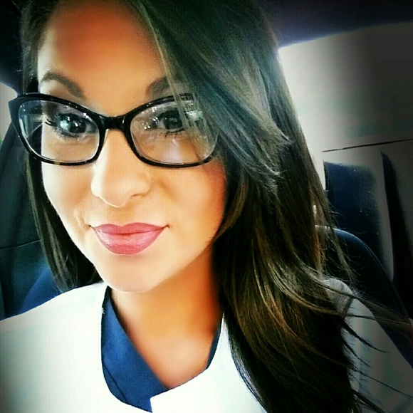 Meet your Posher, Alex - Picture 4 of 4