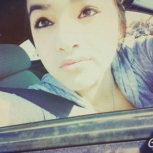 Meet your Posher, Dominique