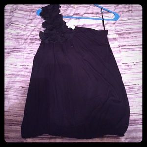 Black bubble bottom one shoulder top