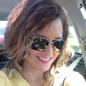 Meet your Posher, Jasmine