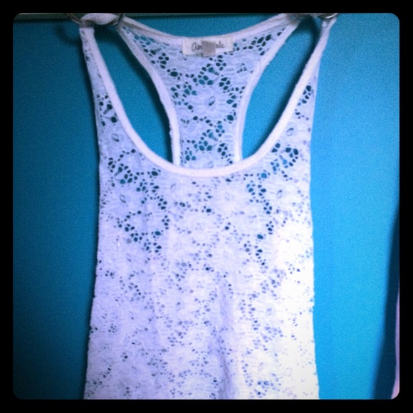 White aeropostale tank top