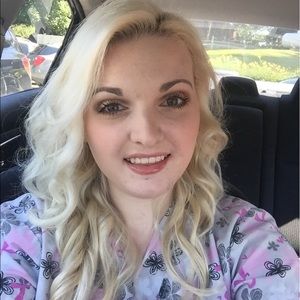 Meet your Posher, Lacey