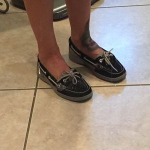 Sperry's fits like a size 6