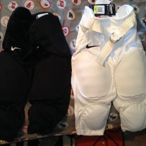 Nike boys Football Pants