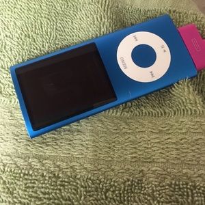 🚫 SOLD - Blue iPod nano, read description!