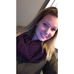 Meet your Posher, Michaela