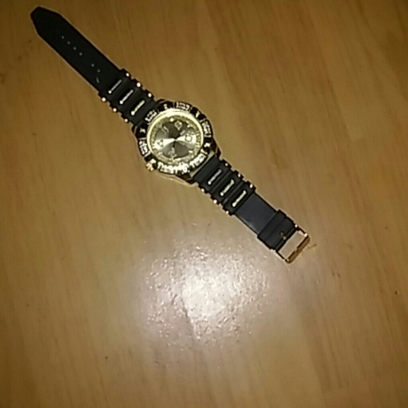 Golden Chrome Wrist Watch