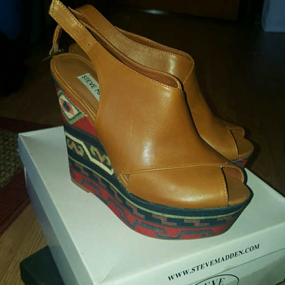 Wedge heels