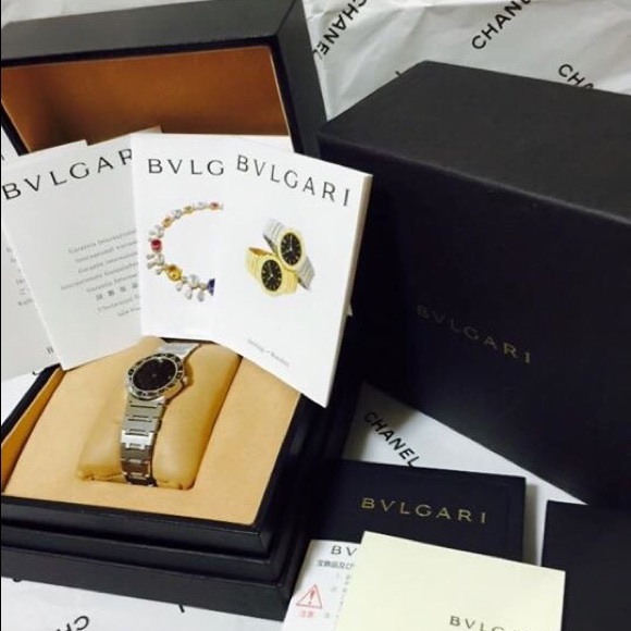 LAYAWAY DONE! )Blvgari Ladies watch