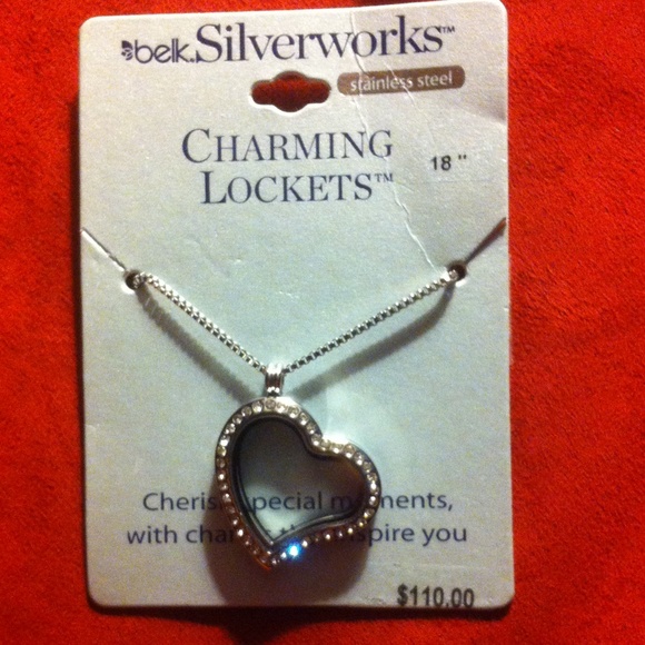 BRAND NEW CHARMING LOCKETS NECKLACE!! 18 INCHES.