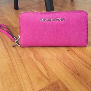 Michael Kor's wrislet